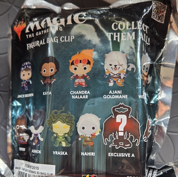 Magic The Gathering Figural Bag Clips - Four New Mystery Sealed Blind Bags - Picture 6 of 8